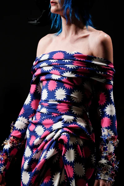 Look 2